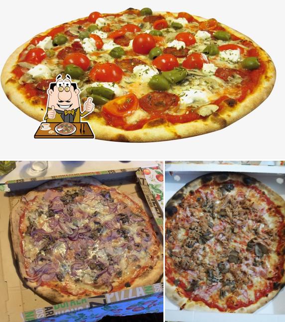 Ordina tra le svariate varianti di pizza