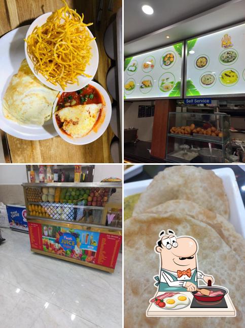 Omelette at Eat Street