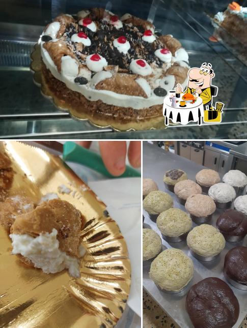 Cibo al Pasticceria Tirami Su Di Carnevale & C. S.D.F