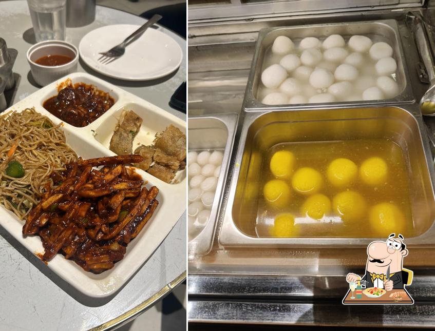 Food at Kesar Bhog