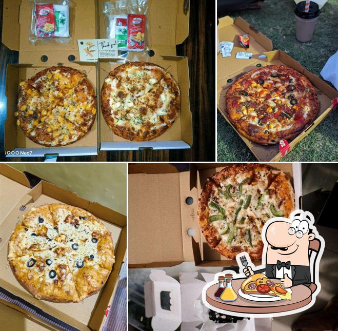 Get pizza at Dark Bites