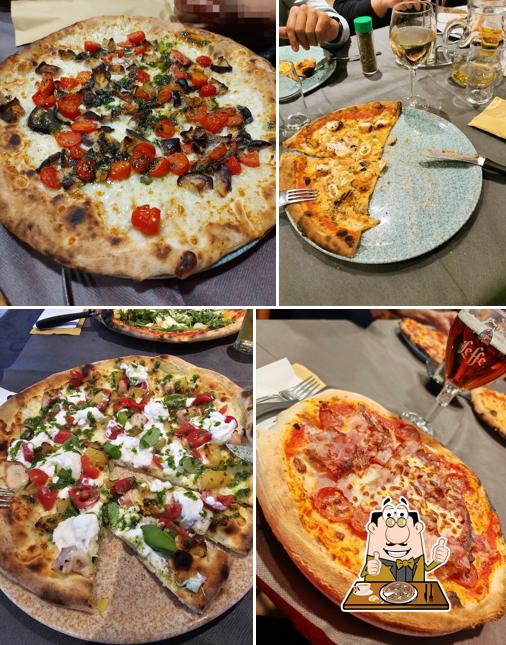 Scegli una pizza a Bar Pizzeria Da Mario Snc Di De Rosa Armando & C