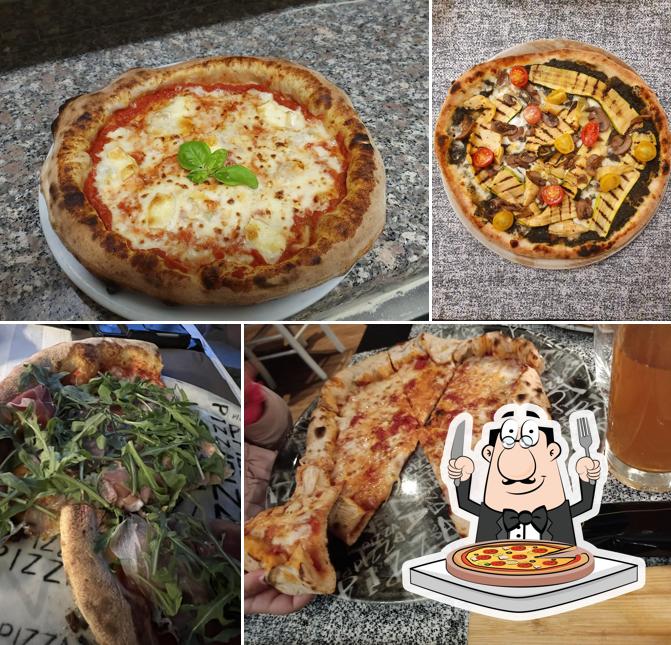 A Pizzeria Ai Portici, puoi provare una bella pizza