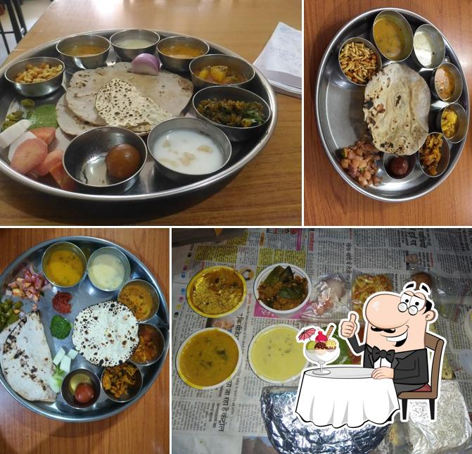 Anand Bhojnalaya offers a range of desserts