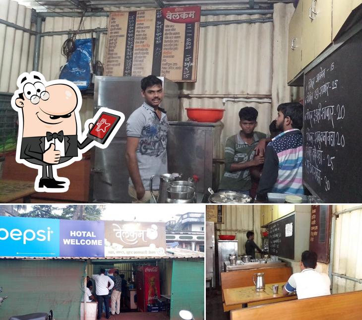 Look at the picture of Hotel Welcome