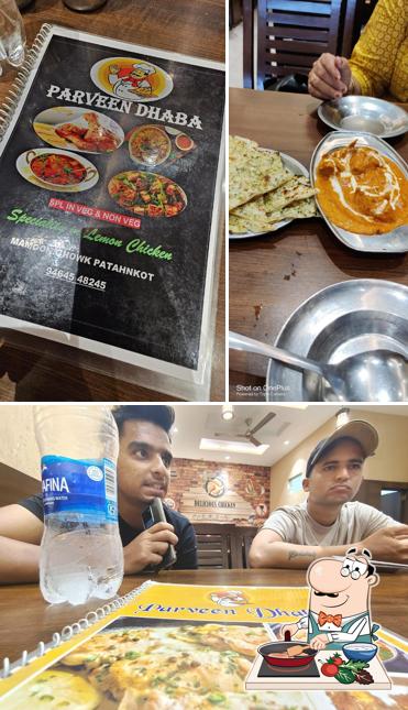 Chicken curry at Parveen Dhaba