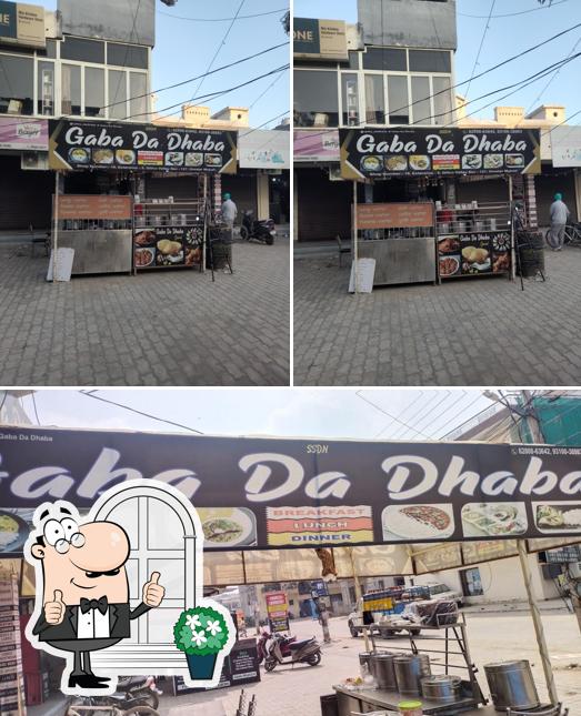 The restaurant's exterior and food