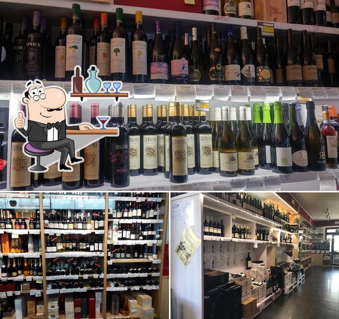Gli interni di Enoteca Le cantine di Secondo di Udine