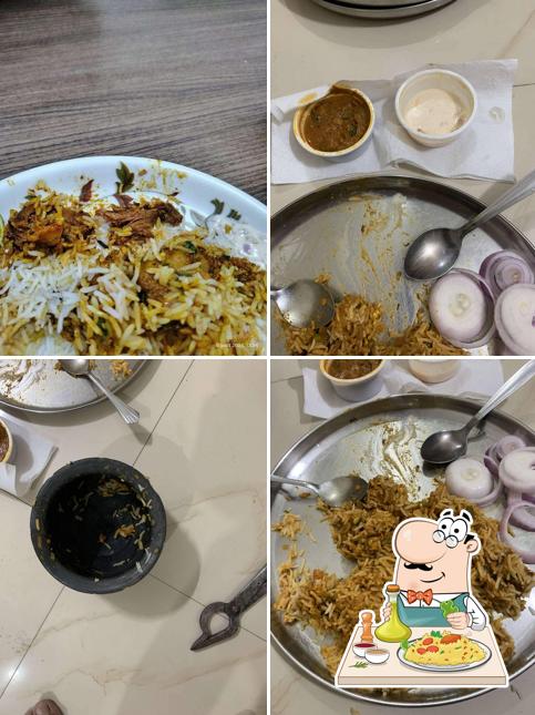 Food at Mom's Biryani