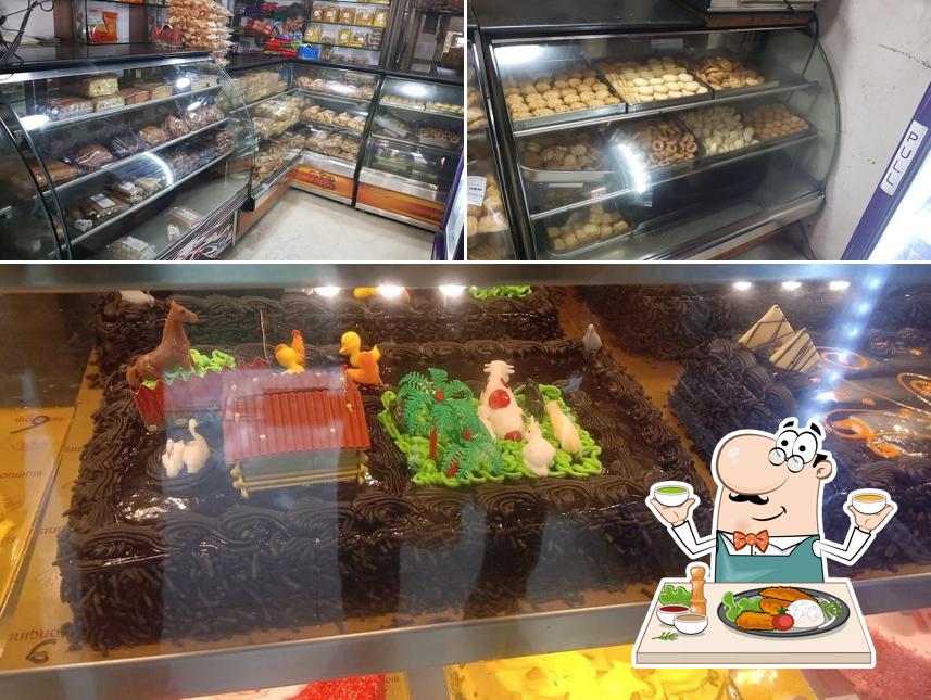 Food at Datta Bakery and Sweets Shop, Bhusawal