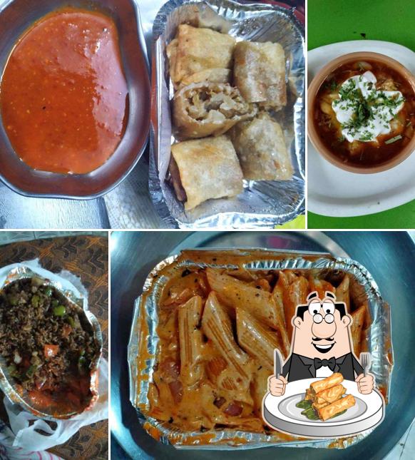 Spring rolls at SUNNY FAST FOOD