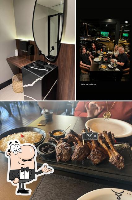 Dê uma olhada a foto ilustrando interior e comida no Toro Parrilla e Bar