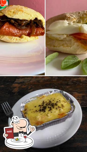 Platos en Sá Chica Café