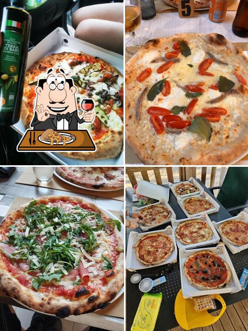 Ordina una pizza a Pomodoro Mozzarella