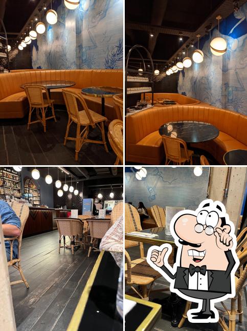 L'intérieur de Blue Monkey