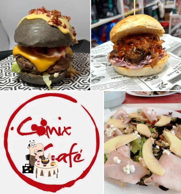 Panino con maiale stirato al Comix Café