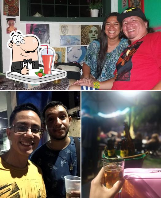 Desfrute de uma bebida no Bar Composição - Batista Campos