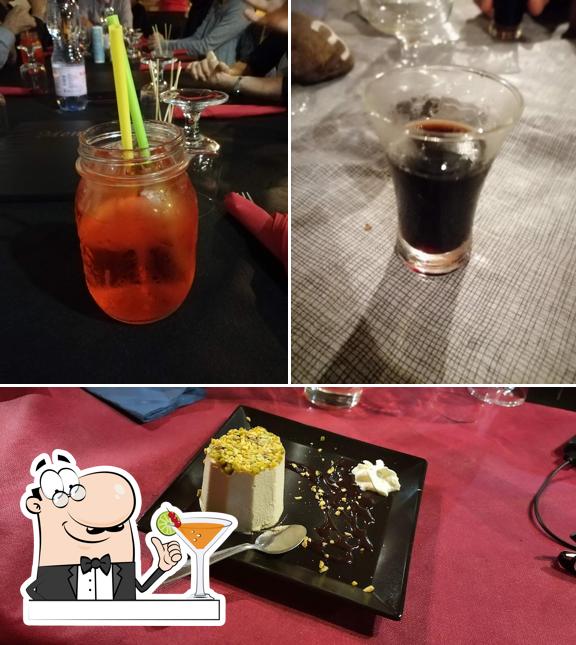 La immagine della bevanda e cibo di Mafra