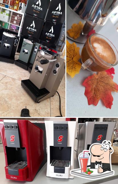 Goditi un drink a Elenoir coffee store