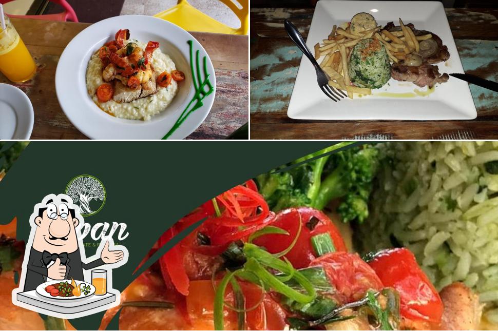 Comida em Tiwan Russo - (Rest. & Pizzaria)