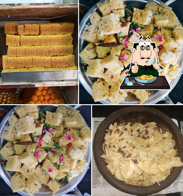 Food at GATHIYA DUKAN, Shamji k. Seth, GATHIYA & DHOKLA