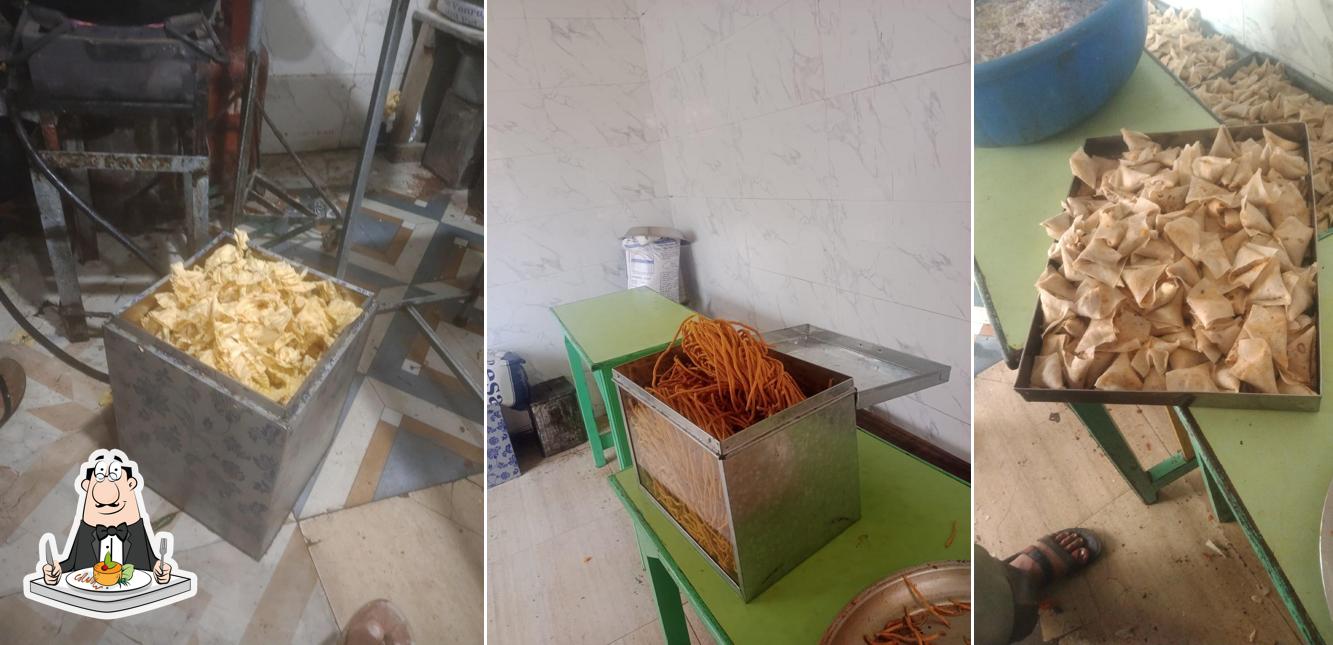 Food at MUSKAN FARSHAN & SWEET