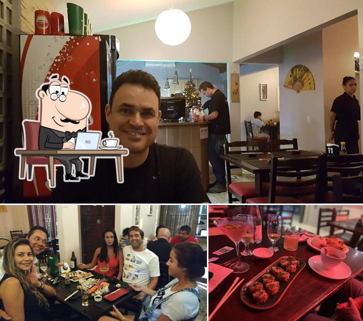 Sente em uma das mesas no Sushinami - Itacorubi