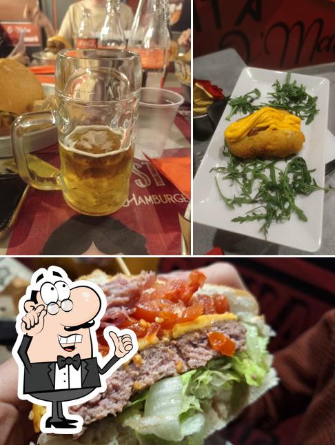 La interni e cibo del ristorante