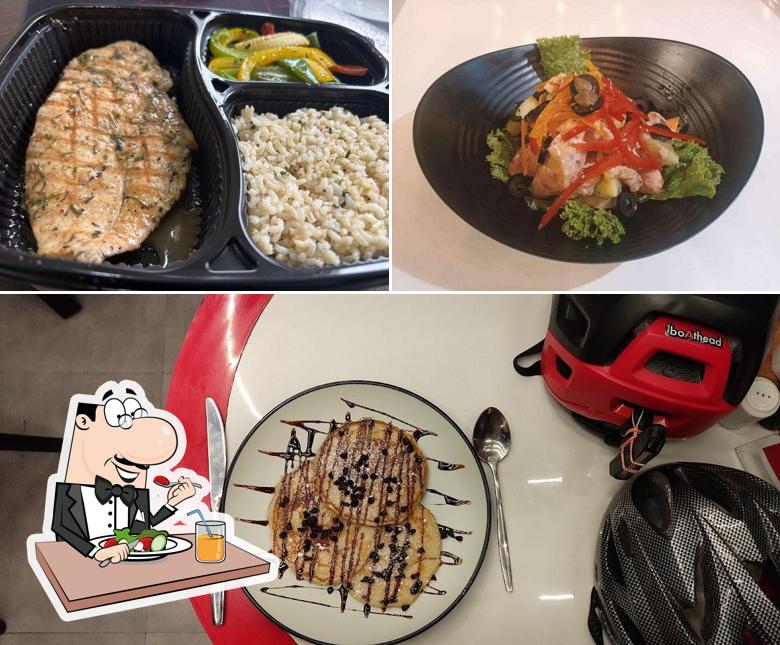 Food at FlexEat Cafe