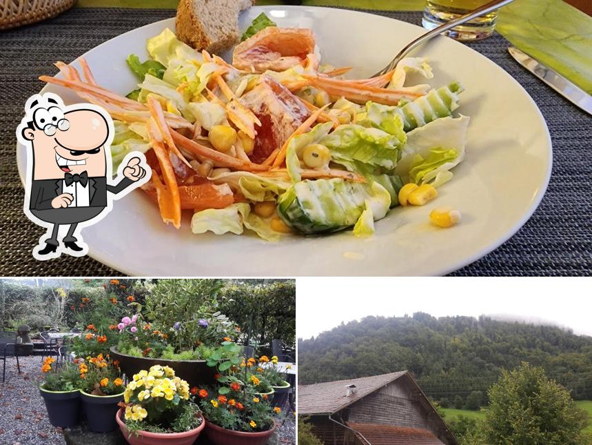 Tra le diverse cose da Restaurant Hirschen Kapf si possono trovare la esterno e cibo