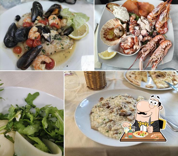 Platti al Ristorante Pizzeria "La Locomotiva"