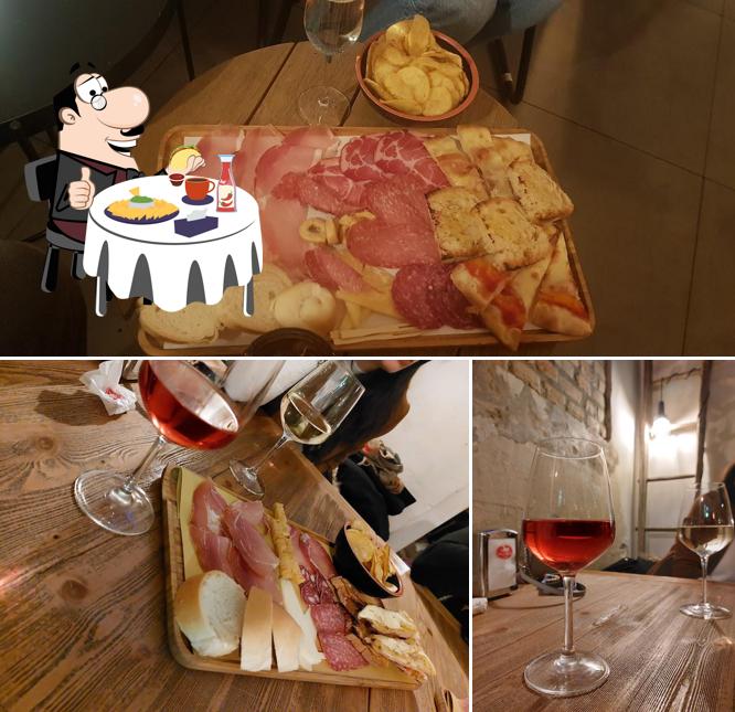 Piatto di formaggi al Soho Cafe