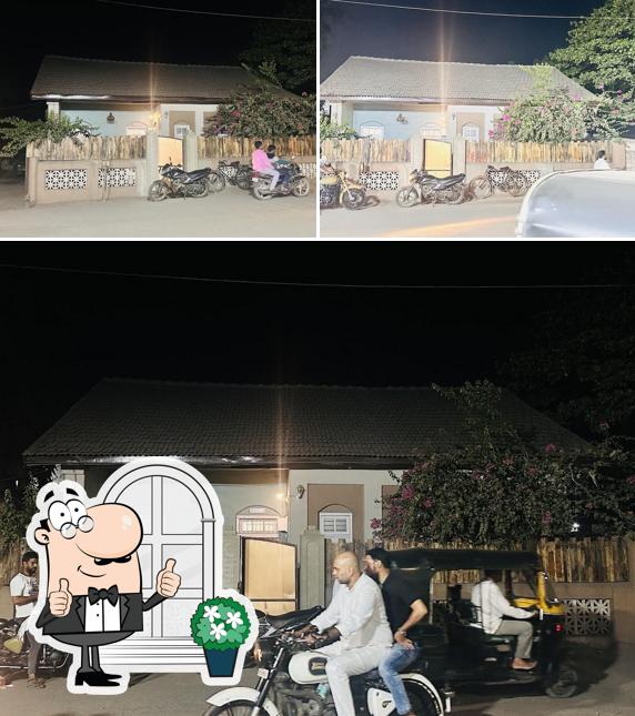 The exterior of Mohammed Ali restaurant nizampur