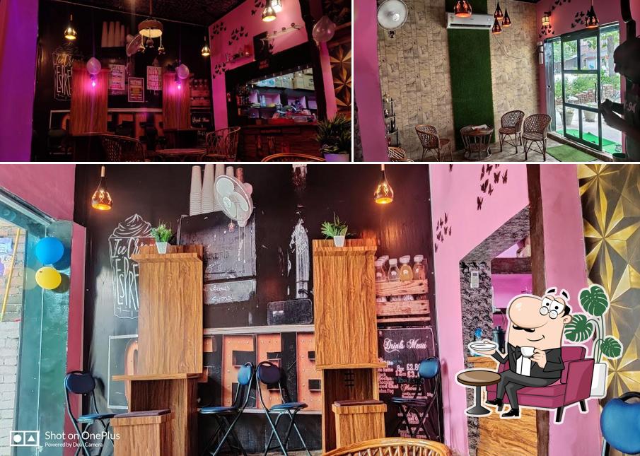 The interior of Bro's Cafe