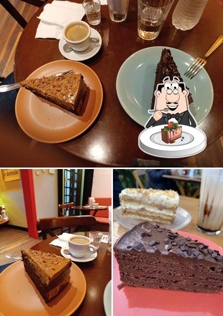 Bolo de chocolate em Rocambolo Ateliê de Doces