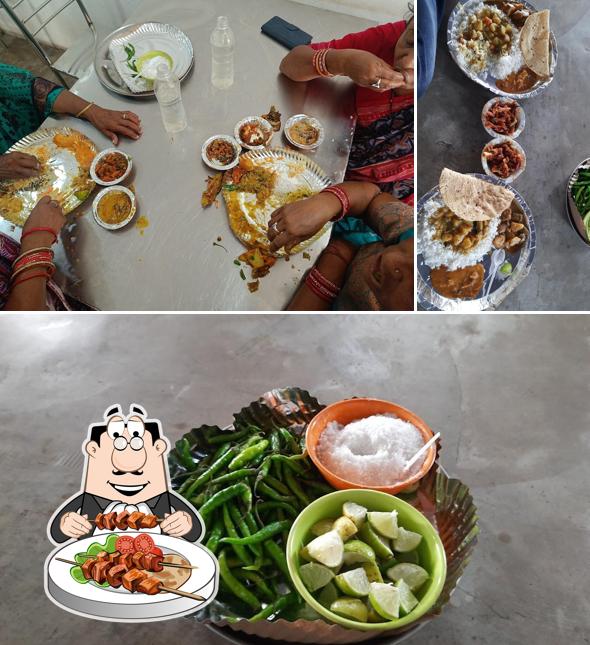 Food at AnandaBazar Hotel