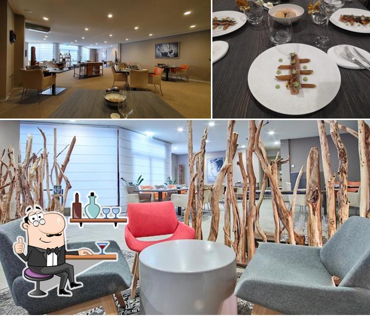 La interni e tavolo da pranzo del ristorante