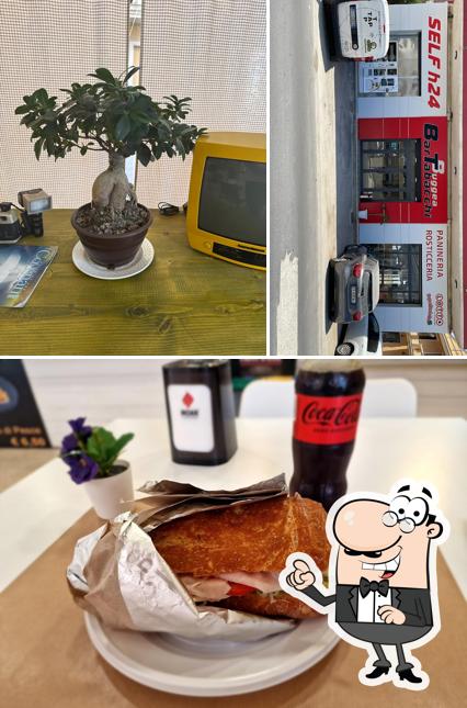 Tra le varie cose da BAR TABACCHI BUGGEA si possono trovare la interni e cibo