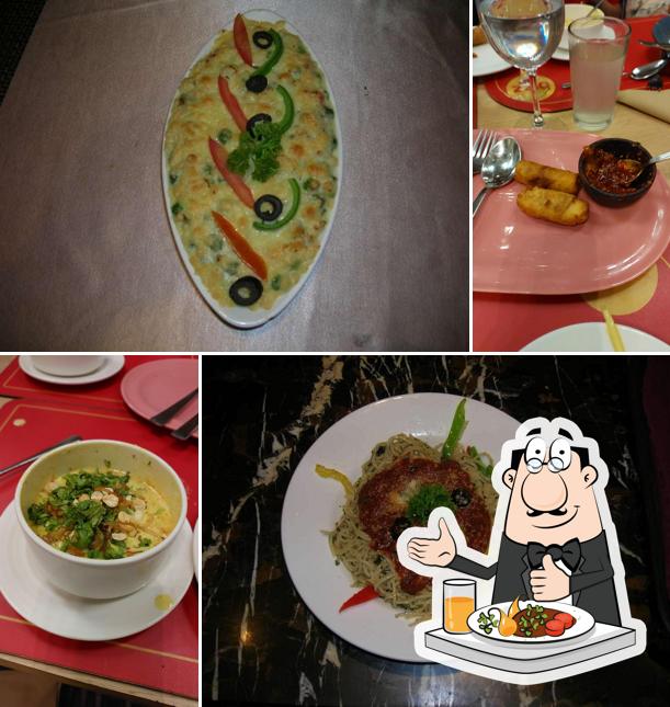 Food at REFLECTIONS