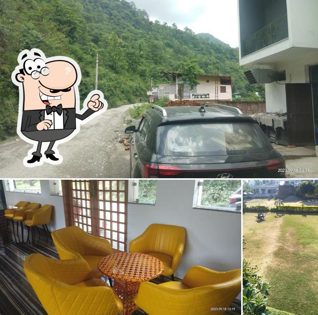 Enjoy the view at the outside area of TARUVAR INN