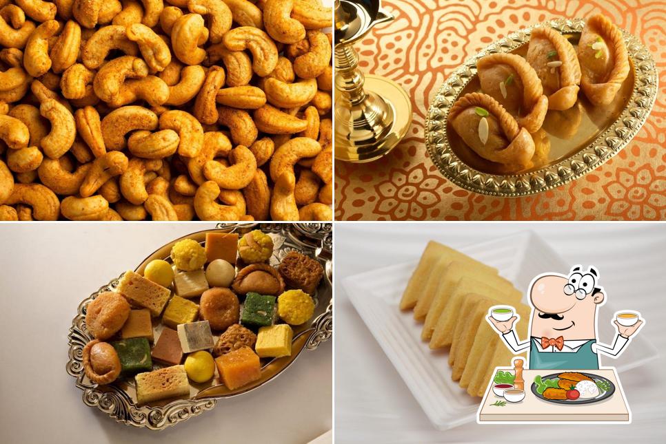 Food at G Pulla Reddy Sweets
