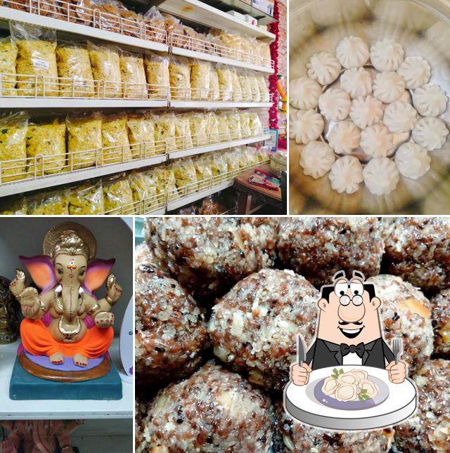 Dumplings at Shiva Poli Bhaji & Snacks Centre