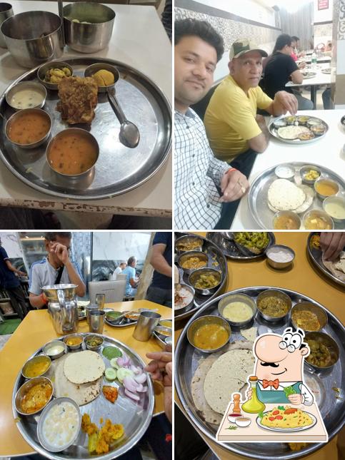 Food at Shree Nakoda Bhojnalaya