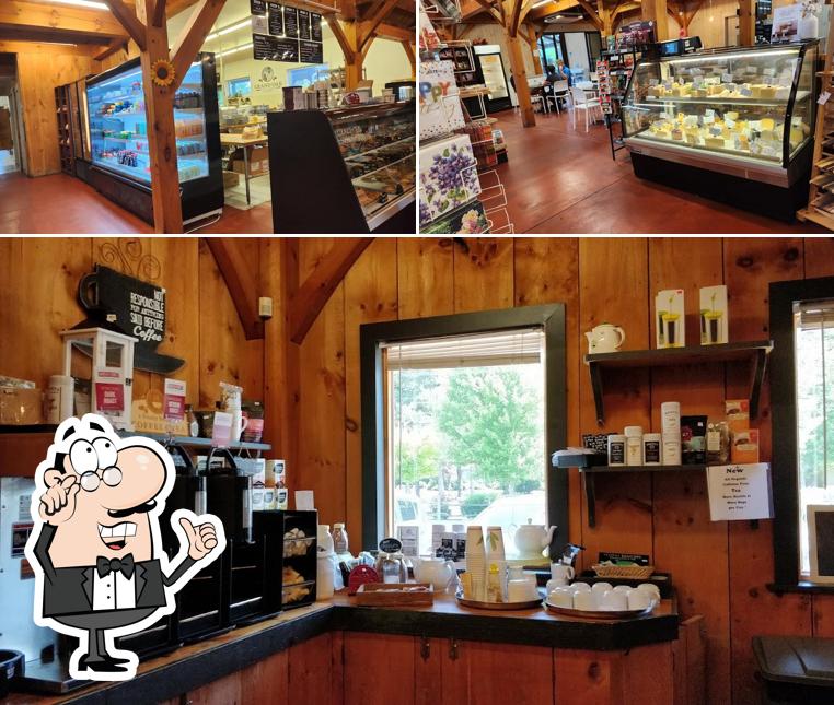 L'intérieur de Grand Oak Culinary Market