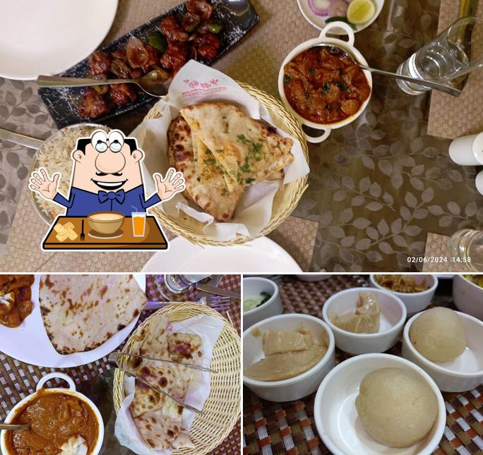 Food at ইষ্টি কুটুম