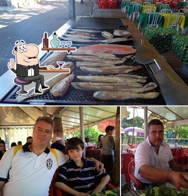 Veja imagens do interior do Restaurante Porto Seguro