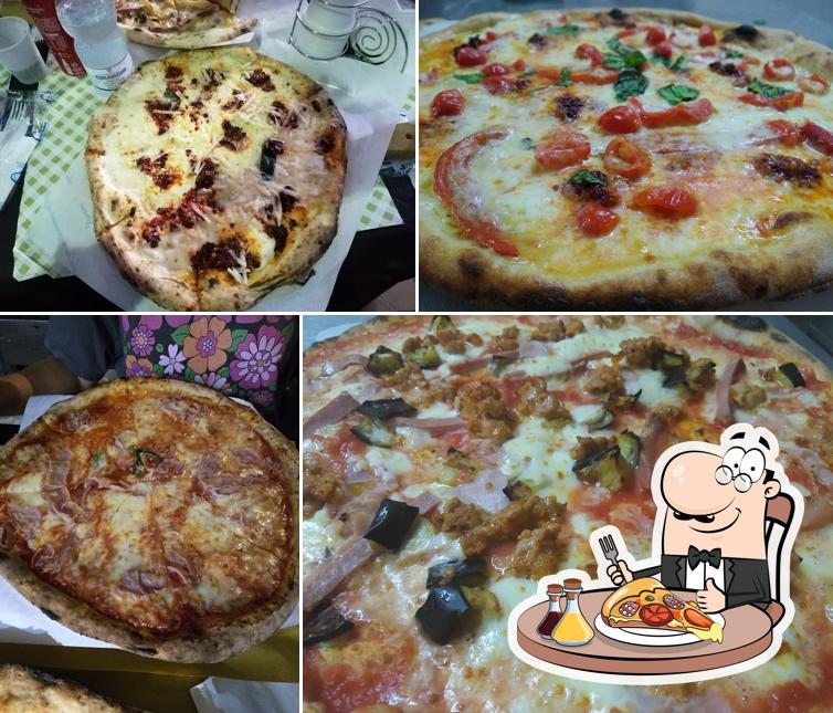 A Il Segreto di Pulcinella di Narciso Rocco, puoi provare una bella pizza