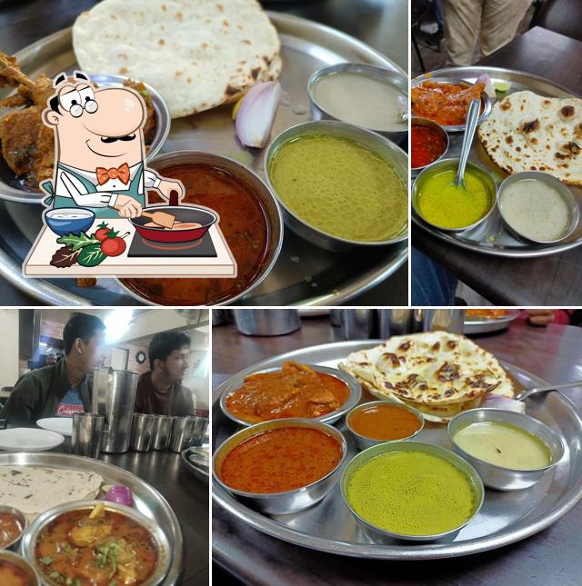 Chicken curry at Milan khanawal (सुभेदार बंधू)
