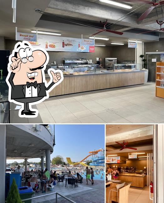 Gli interni di Snack Bar