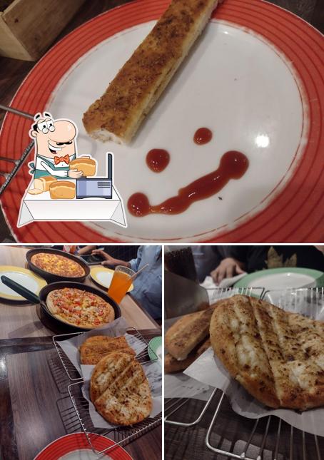 Garlic bread at Shri Yashoda Rasoi